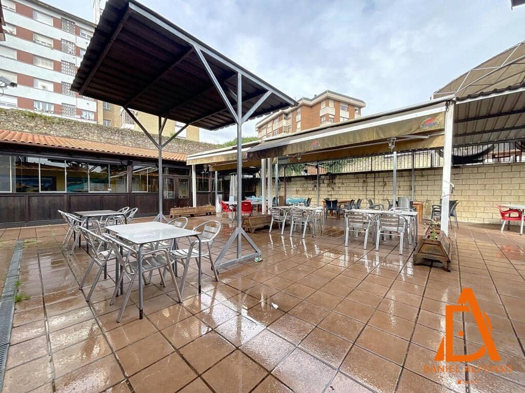 Erhverv til salg i Aviles - € 1.421.000 (Ref: 9173620)