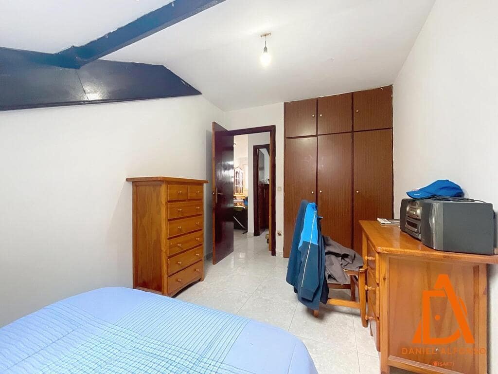 Erhverv til salg i Aviles - € 1.421.000 (Ref: 9173620)