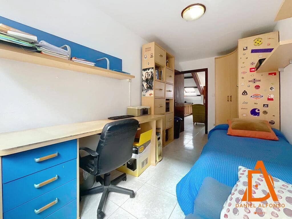 Erhverv til salg i Aviles - € 1.421.000 (Ref: 9173620)