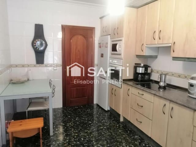 4 soveværelse Villa til salg i Montijo med garage - € 250.000 (Ref: 9173633)
