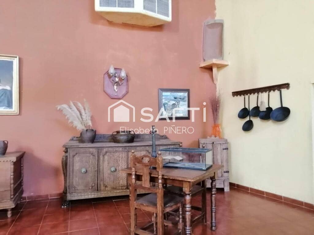 3 soveværelse Villa til salg i Barbano med swimmingpool garage - € 323.000 (Ref: 9173639)