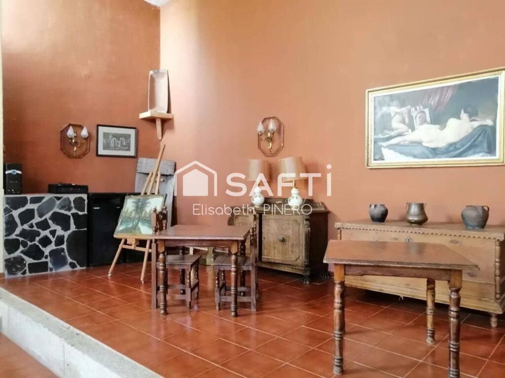 3 soveværelse Villa til salg i Barbano med swimmingpool garage - € 323.000 (Ref: 9173639)