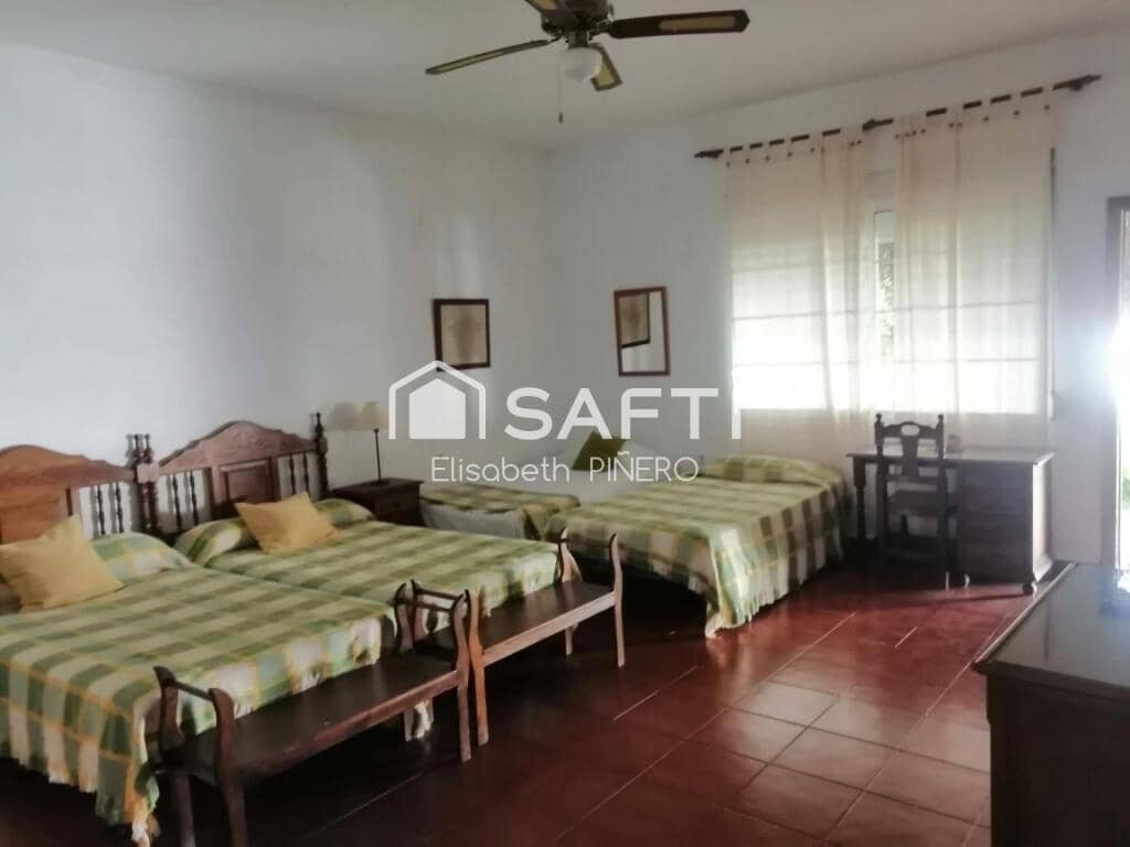 3 soveværelse Villa til salg i Barbano med swimmingpool garage - € 323.000 (Ref: 9173639)