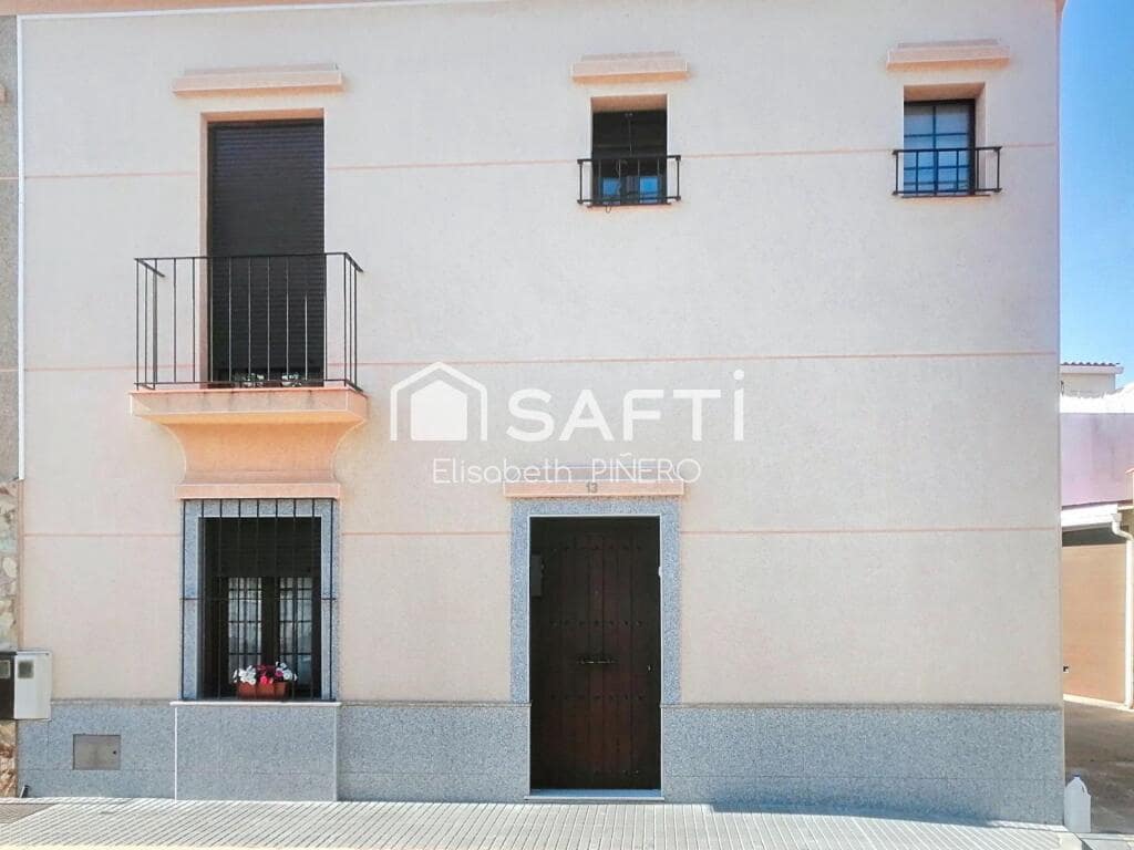 3 soveværelse Villa til salg i Puebla de la Calzada med garage - € 118.000 (Ref: 9173640)