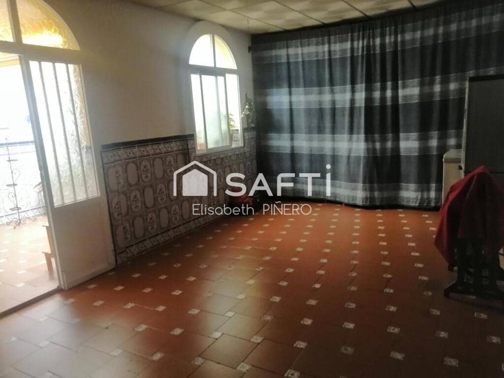 3 soveværelse Villa til salg i Puebla de la Calzada med garage - € 118.000 (Ref: 9173640)
