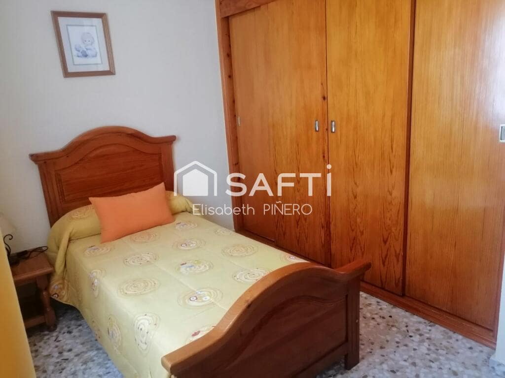 3 soveværelse Villa til salg i Puebla de la Calzada med garage - € 118.000 (Ref: 9173640)