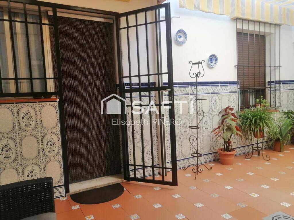 3 soveværelse Villa til salg i Puebla de la Calzada med garage - € 118.000 (Ref: 9173640)