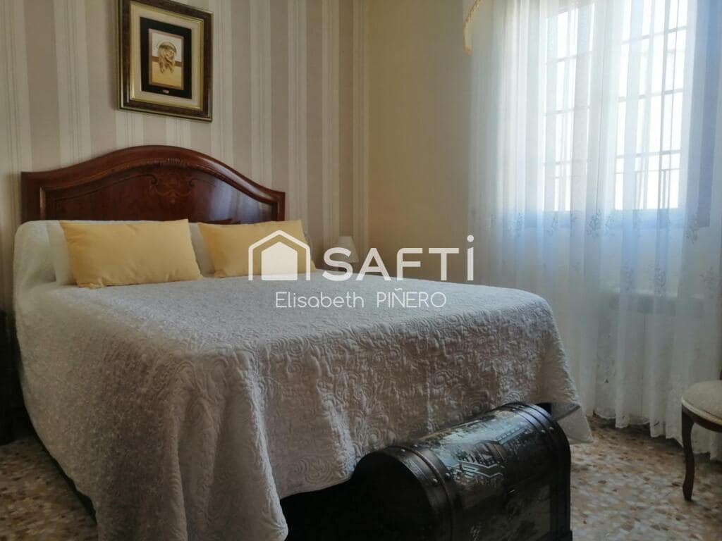 3 soveværelse Villa til salg i Puebla de la Calzada med garage - € 118.000 (Ref: 9173640)