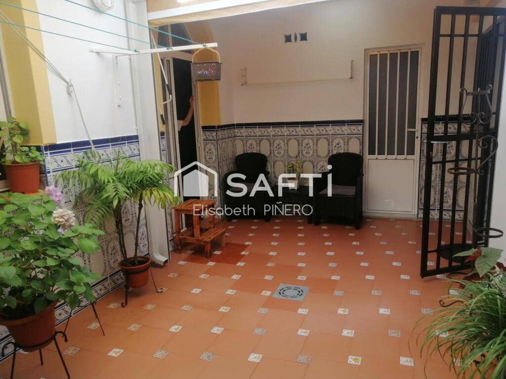 3 soveværelse Villa til salg i Puebla de la Calzada med garage - € 118.000 (Ref: 9173640)