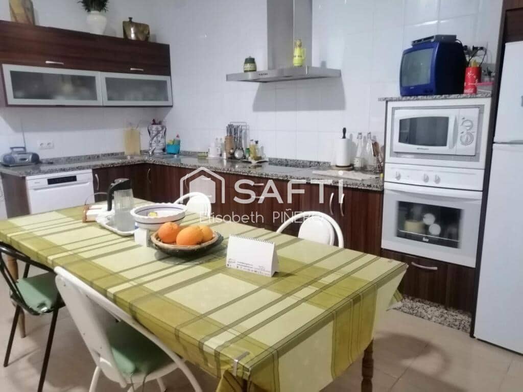 4 soveværelse Rækkehus til salg i Puebla de la Calzada med garage - € 193.000 (Ref: 9173643)