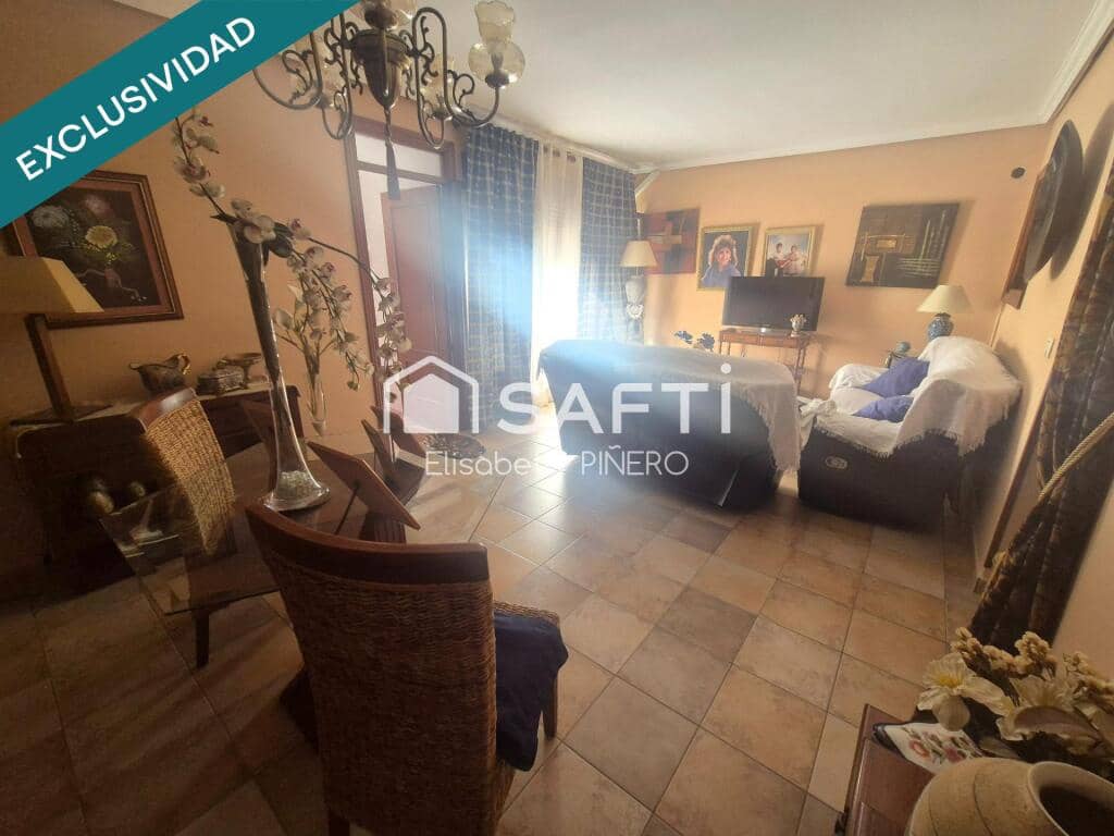 5 soverom Rekkehus til salgs i Montijo med garasje - € 190 000 (Ref: 9173650)