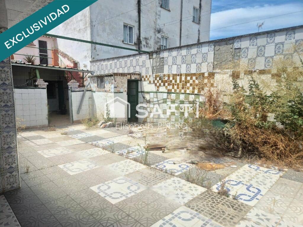 4 soveværelse Rækkehus til salg i Montijo med garage - € 72.000 (Ref: 9173651)