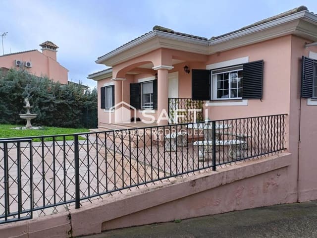 7 soveværelse Villa til salg i Ctra. Sevilla - Los Montitos, Badajoz by med swimmingpool garage - € 397.000 (Ref: 9173653)