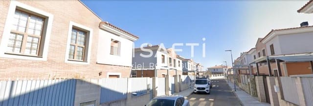7 soveværelse Villa til salg i Ctra. Sevilla - Los Montitos, Badajoz by med swimmingpool garage - € 397.000 (Ref: 9173653)