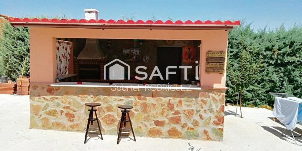 Ubebygd land til salgs i Valverde de Leganes - € 160 000 (Ref: 9173661)