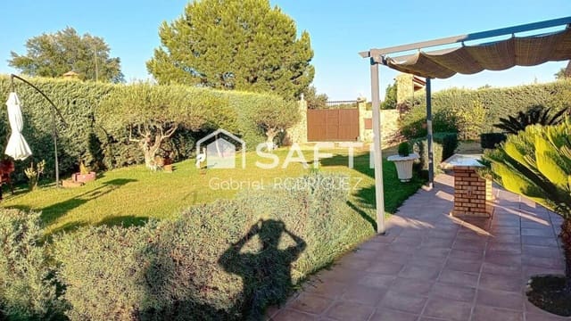 Mark till salu i Valverde de Leganés - 160 000 € (Ref: 9173661)