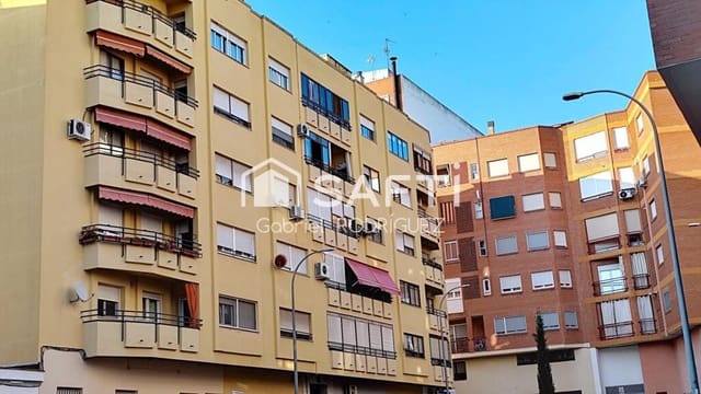 2 soveværelse Lejlighed til salg i Santa Marina, Badajoz by - € 137.500 (Ref: 9173663)