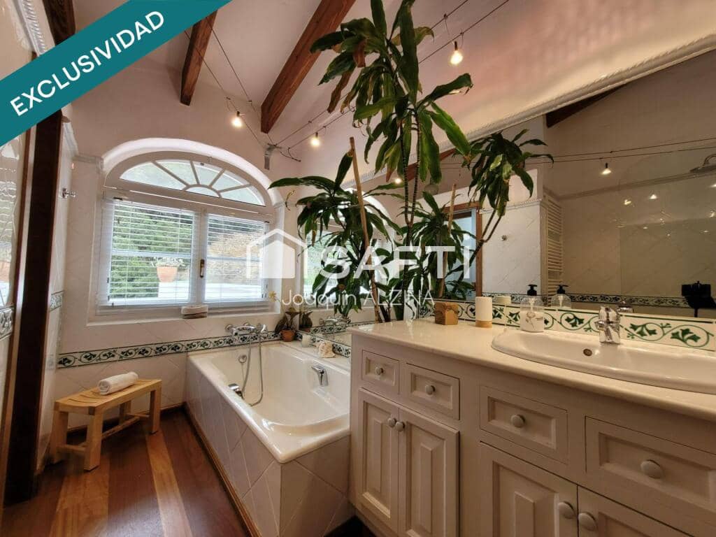 7 sypialnia Willa na sprzedaż w Mahon / Mao z basenem garażem - 1 650 000 € (Ref: 9173670)