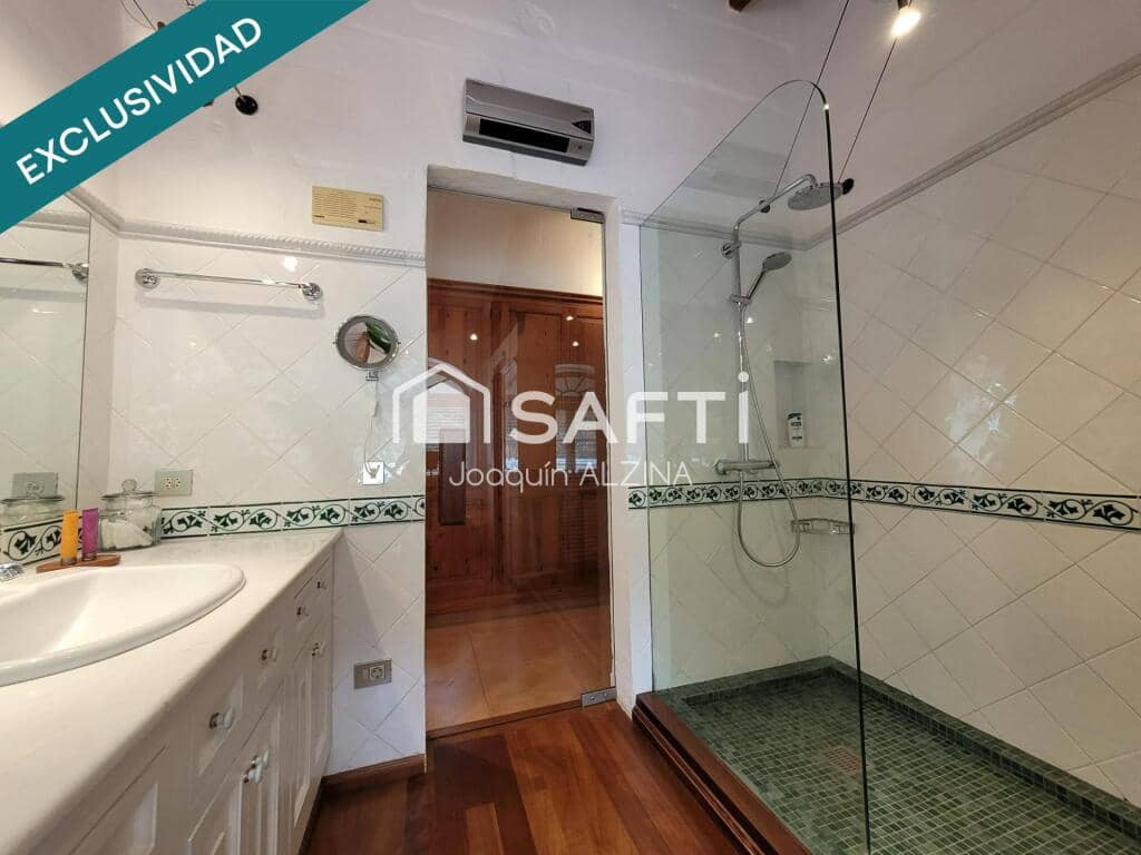 7 sypialnia Willa na sprzedaż w Mahon / Mao z basenem garażem - 1 650 000 € (Ref: 9173670)