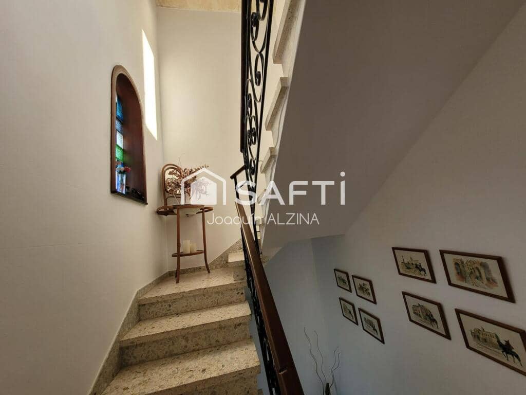 3 soverom Villa til salgs i Ciutadella de Menorca med svømmebasseng garasje - € 840 000 (Ref: 9173672)