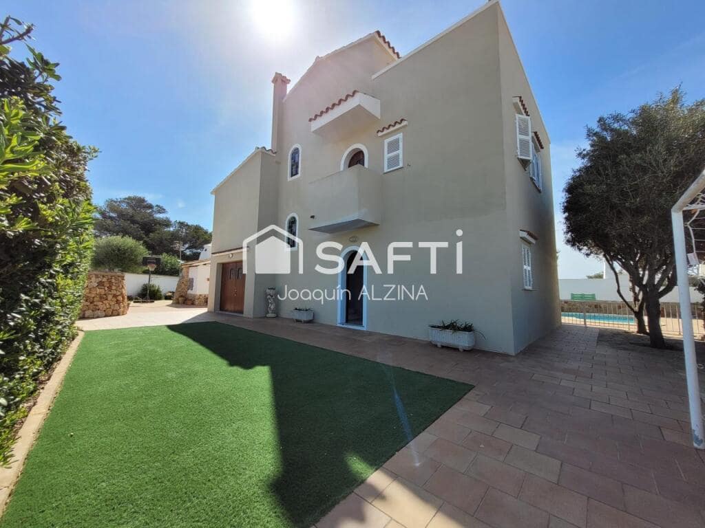 3 soverom Villa til salgs i Ciutadella de Menorca med svømmebasseng garasje - € 840 000 (Ref: 9173672)