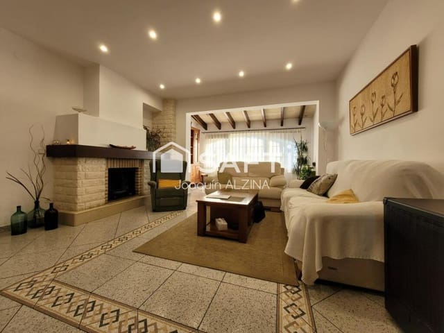 3 sypialnia Willa na sprzedaż w Ciutadella de Menorca z basenem garażem - 840 000 € (Ref: 9173672)