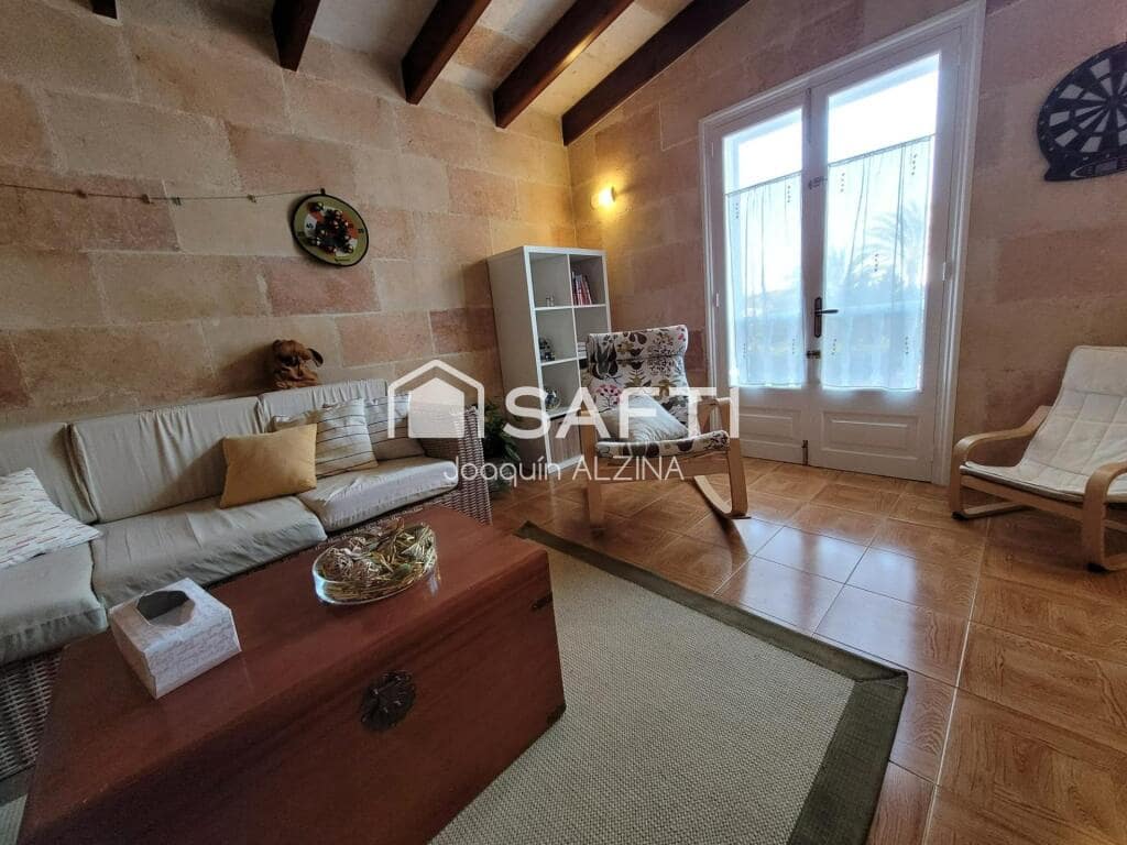 3 soverom Villa til salgs i Ciutadella de Menorca med svømmebasseng garasje - € 840 000 (Ref: 9173672)