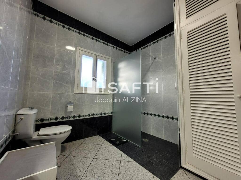 3 soverom Villa til salgs i Ciutadella de Menorca med svømmebasseng garasje - € 840 000 (Ref: 9173672)