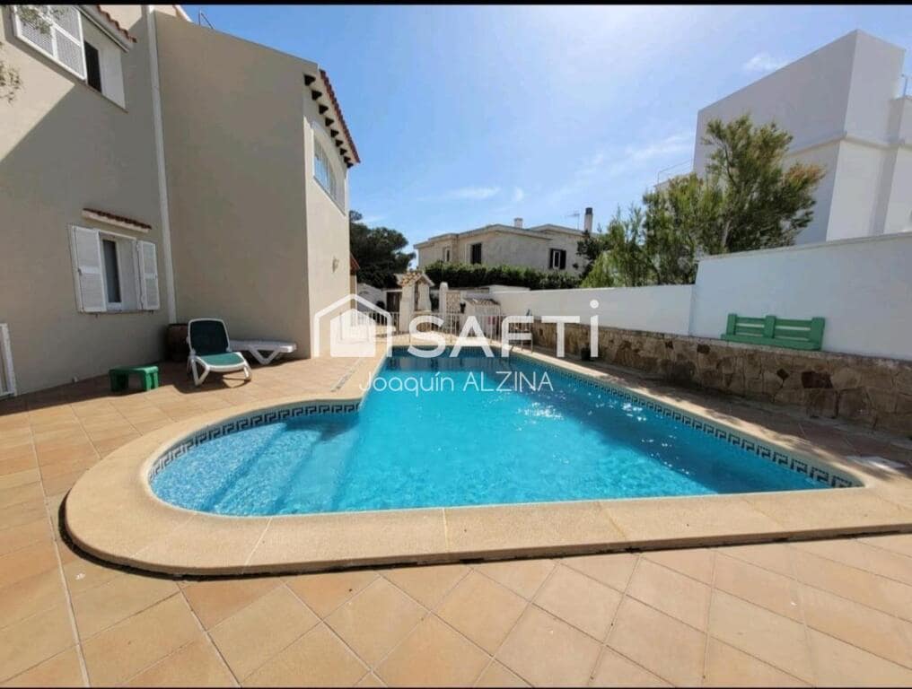 3 soverom Villa til salgs i Ciutadella de Menorca med svømmebasseng garasje - € 840 000 (Ref: 9173672)