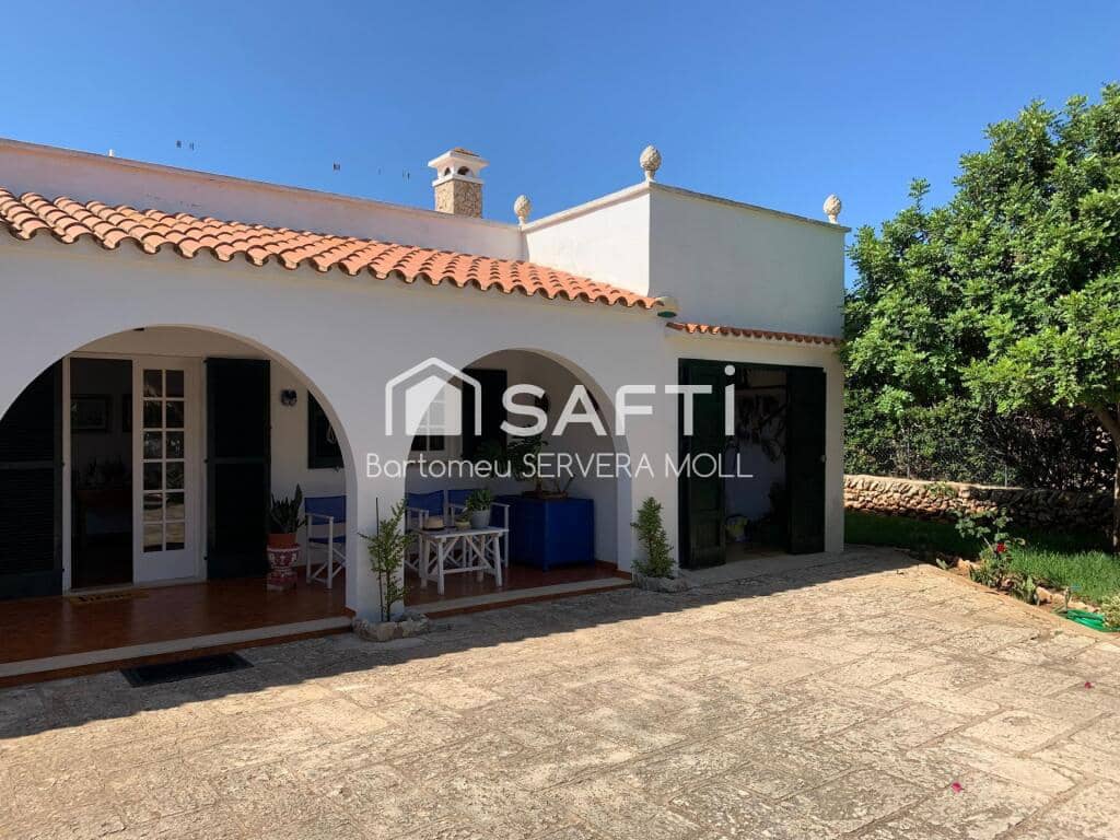 3 soverom Villa til salgs i Ciutadella de Menorca med garasje - € 550 000 (Ref: 9173676)