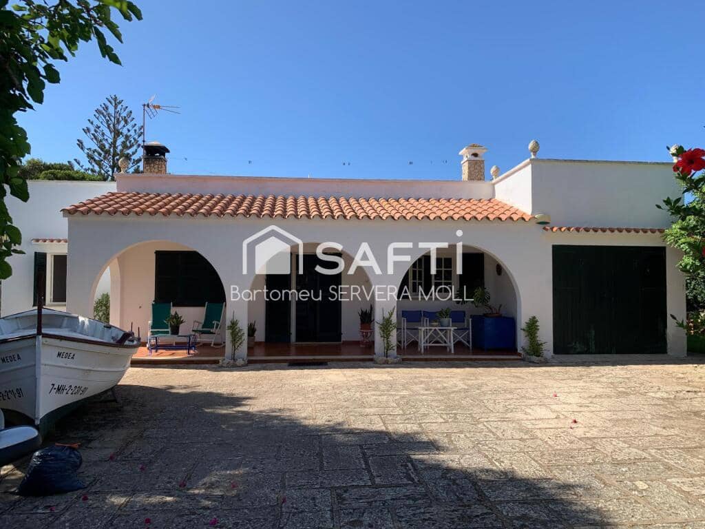 3 soverom Villa til salgs i Ciutadella de Menorca med garasje - € 550 000 (Ref: 9173676)