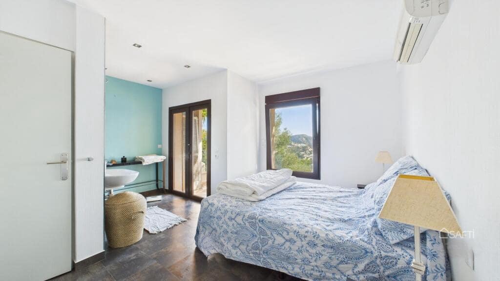 3 bedroom Apartment for sale in Andratx with pool - € 1,490,000 (Ref: 9173703)