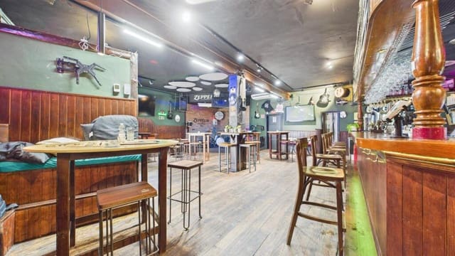 Erhverv til salg i Magalluf, Calvià - € 95.000 (Ref: 9173708)