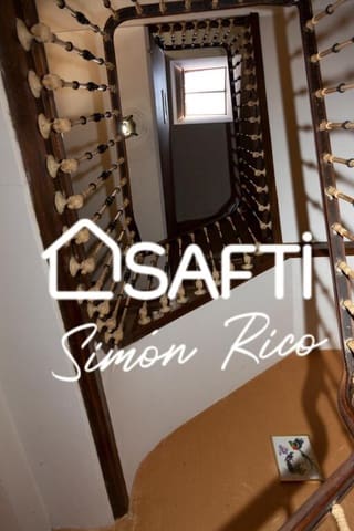 6 slaapkamer Rijtjeshuis te koop in Bembibre - € 94.000 (Ref: 9173733)