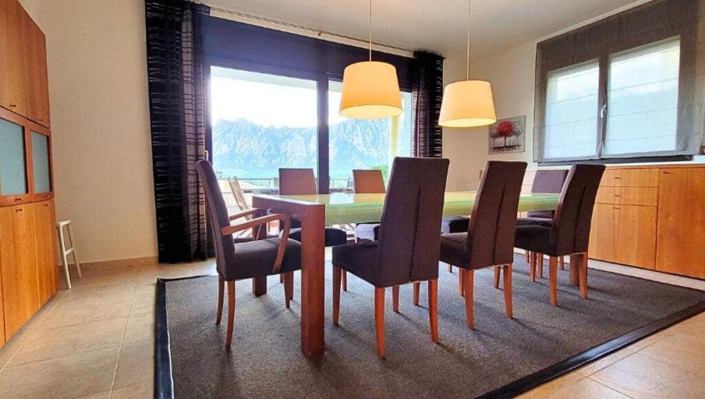 5 sypialnia Willa na sprzedaż w Collbato z basenem garażem - 650 000 € (Ref: 9173739)