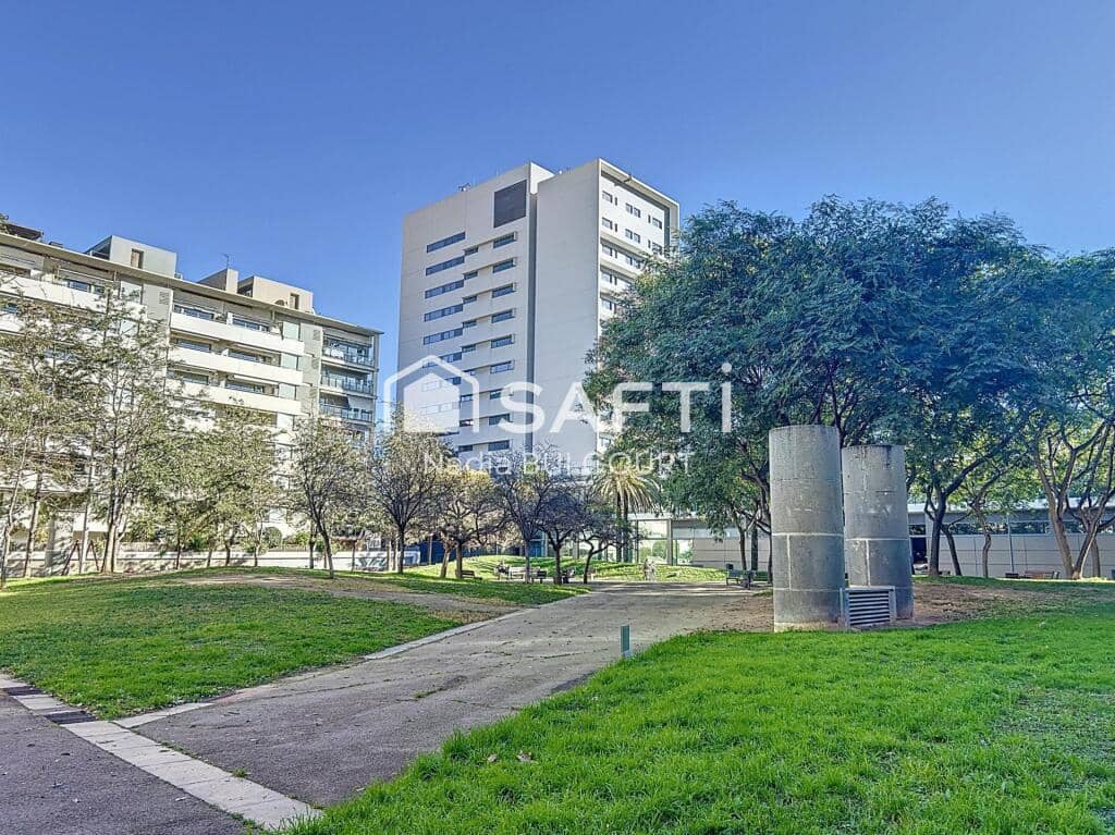 2 soveværelse Lejlighed til salg i Barcelona by - € 449.000 (Ref: 9173751)