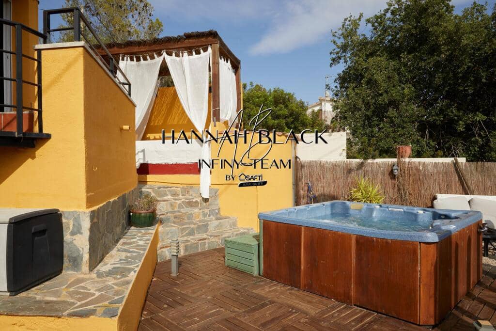 2 soverom Villa til salgs i Olivella med svømmebasseng - € 590 000 (Ref: 9173764)