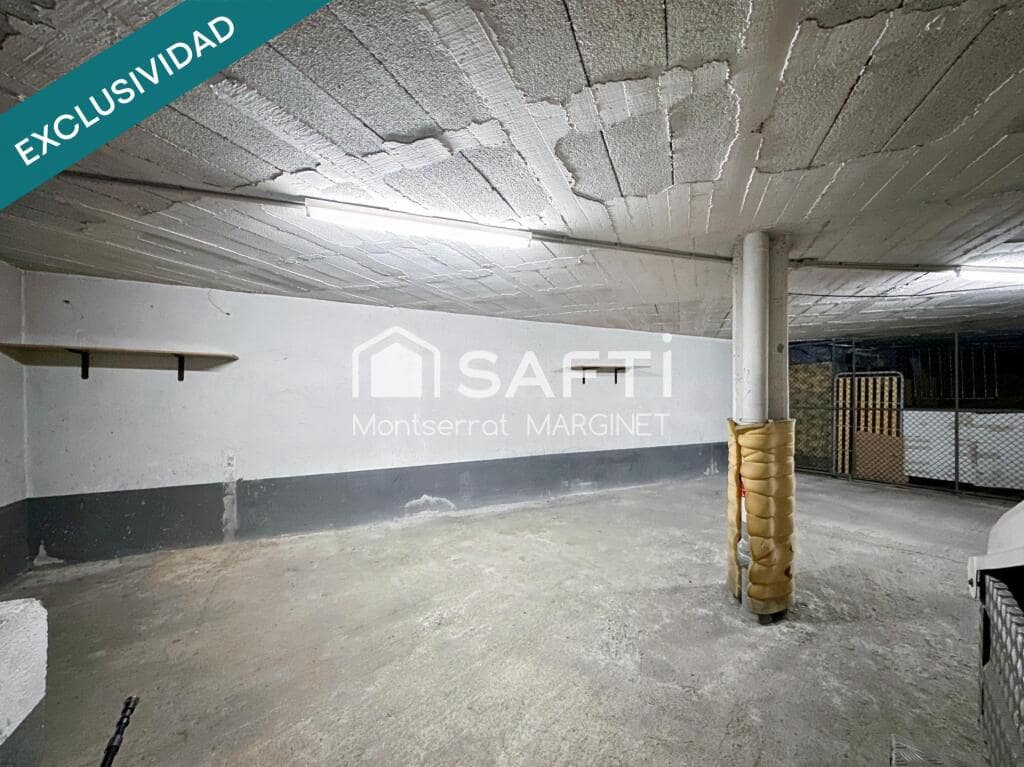Garage til salg i Berga - € 27.000 (Ref: 9173772)