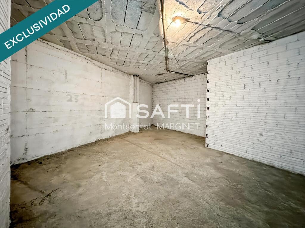 Garage til salg i Berga - € 32.800 (Ref: 9173774)