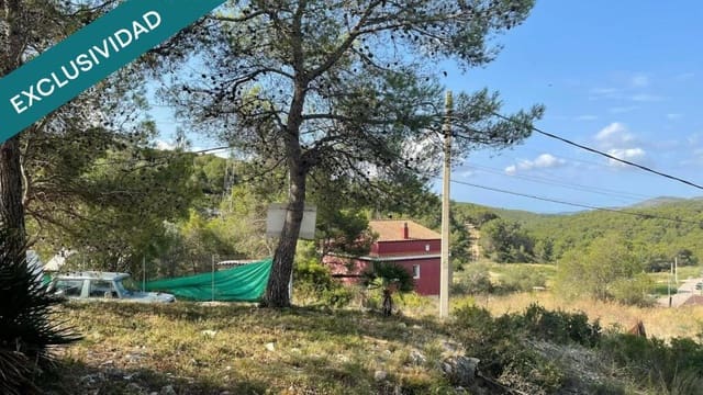 Tontti myytävänä paikassa Canyelles - 44 000 € (Ref: 9173789)