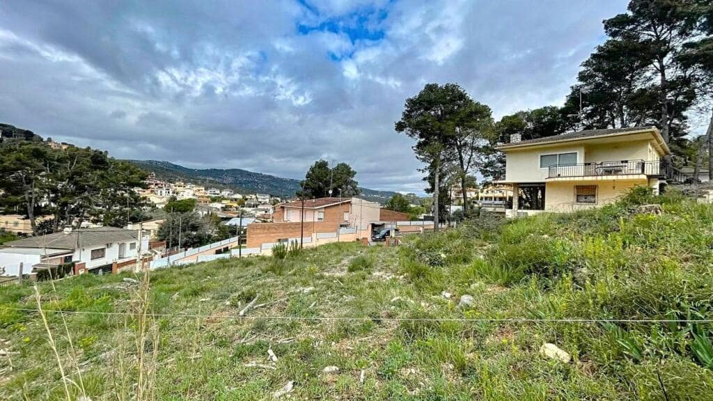 Terreno para Construção para venda em Canyelles - 59 000 € (Ref: 9173790)