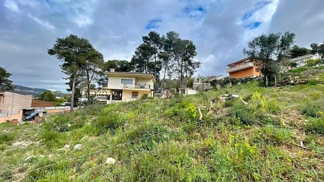 Terreno para Construção para venda em Canyelles - 59 000 € (Ref: 9173790)