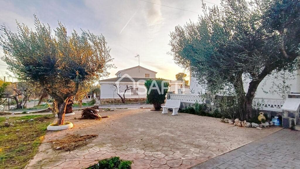 4 bedroom Villa for sale in El Montmell - € 275,000 (Ref: 9173794)