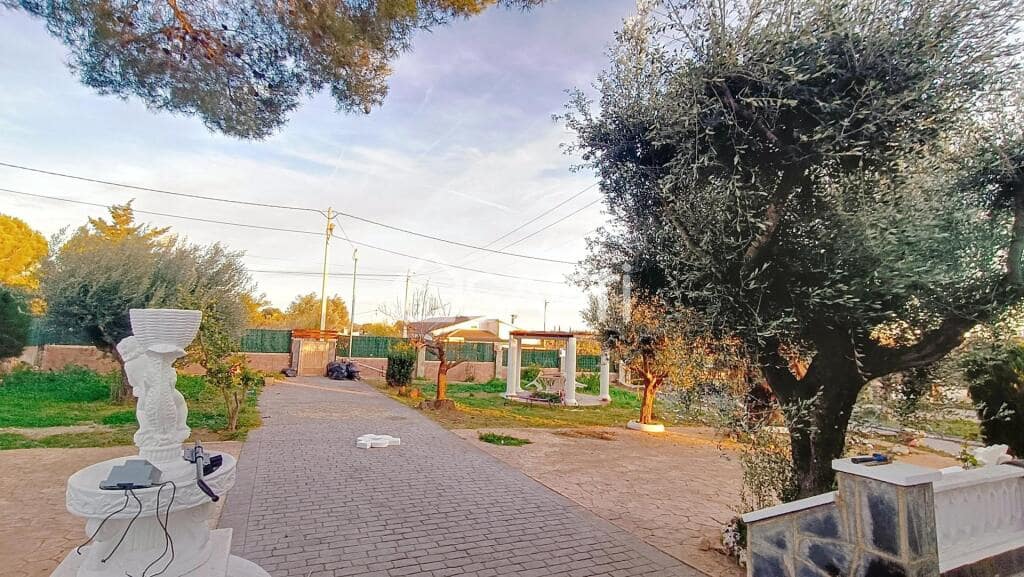 4 bedroom Villa for sale in El Montmell - € 275,000 (Ref: 9173794)