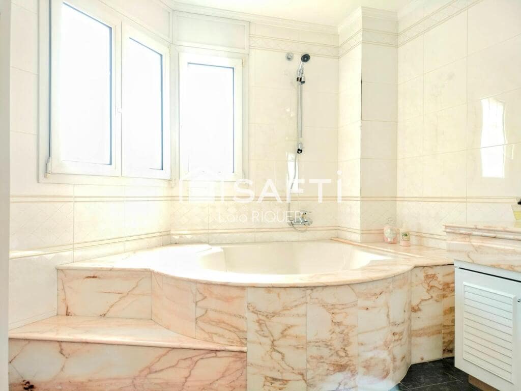 3 soverom Villa til salgs i Pineda de Mar med garasje - € 499 000 (Ref: 9173798)