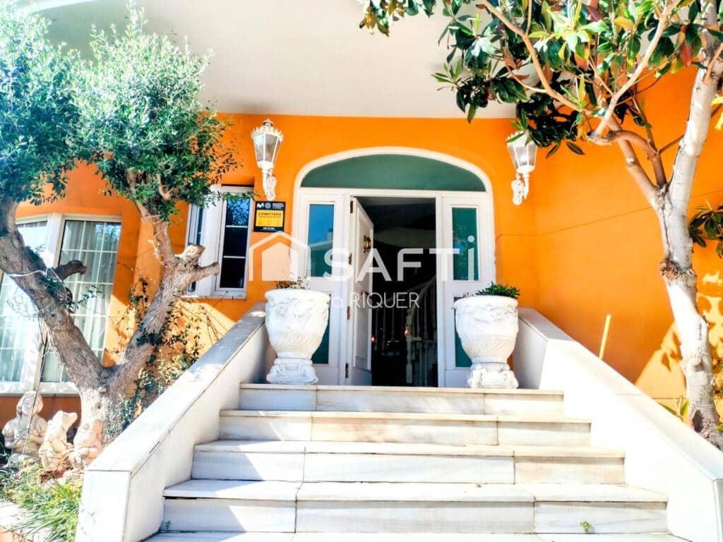 3 soverom Villa til salgs i Pineda de Mar med garasje - € 499 000 (Ref: 9173798)