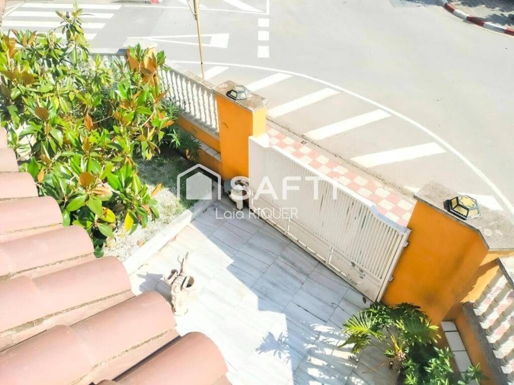 3 soverom Villa til salgs i Pineda de Mar med garasje - € 499 000 (Ref: 9173798)