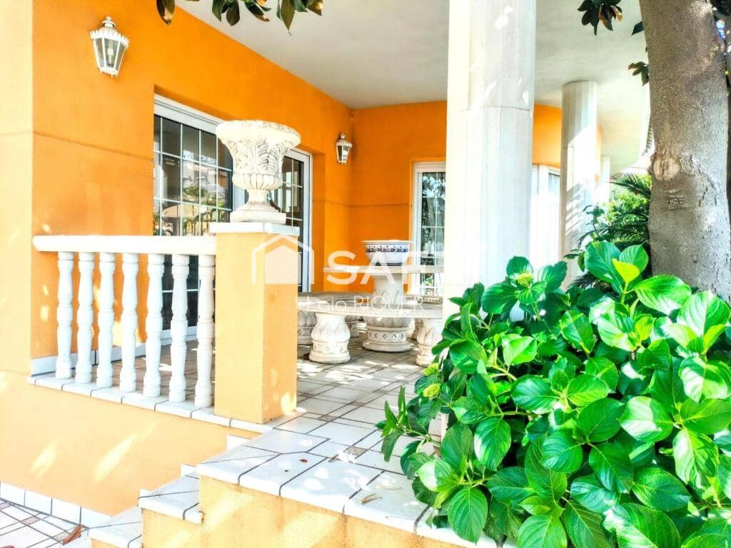 3 soverom Villa til salgs i Pineda de Mar med garasje - € 499 000 (Ref: 9173798)