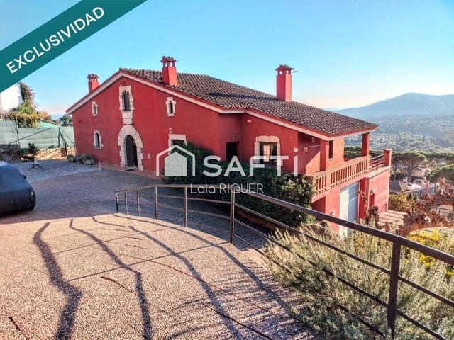 3 bedroom Villa for sale in Palafolls with pool garage - € 650,000 (Ref: 9173799)