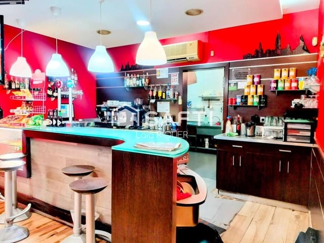 Commercial for sale in Badalona - € 60,000 (Ref: 9173802)